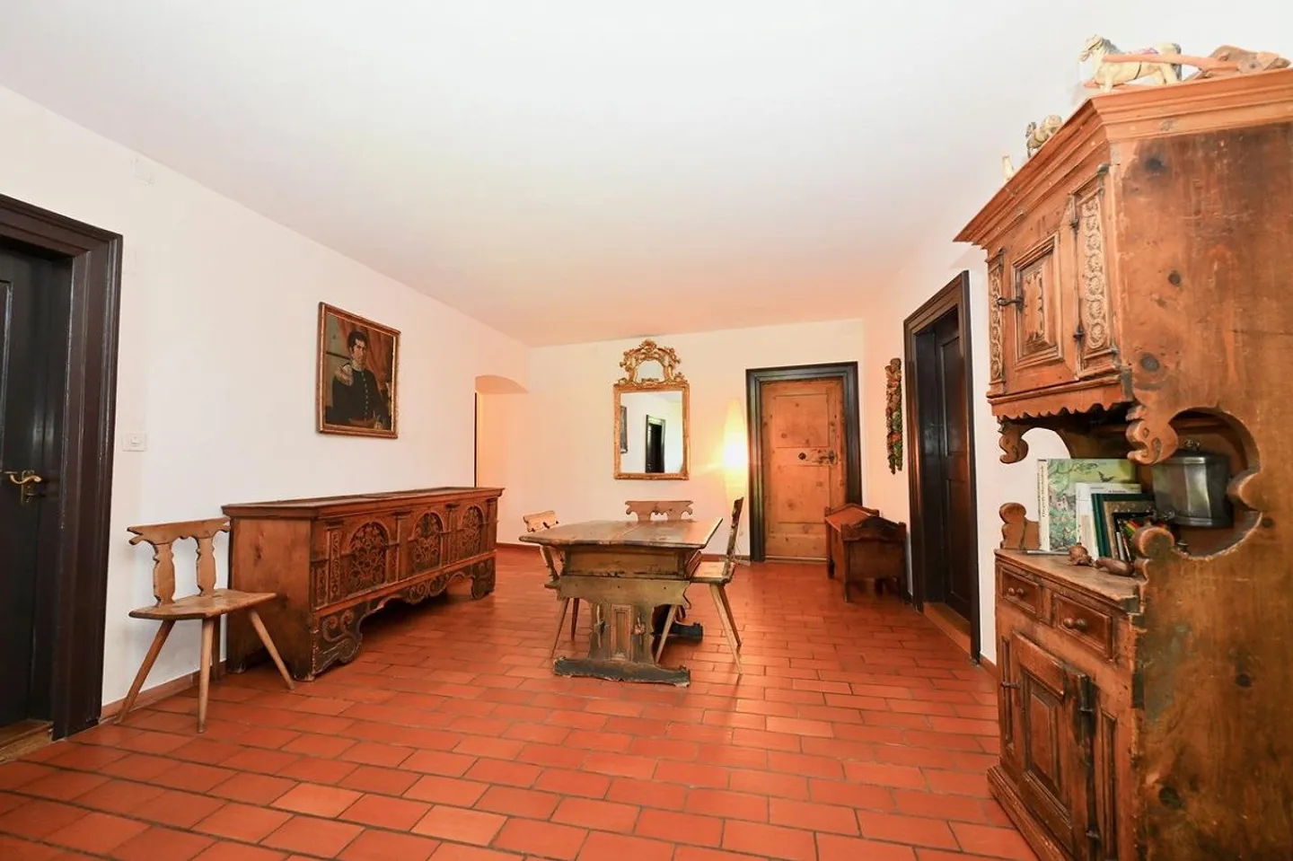 Charming estate with 21 hectares of land, farmhouse and stables - Photo 16 of 22