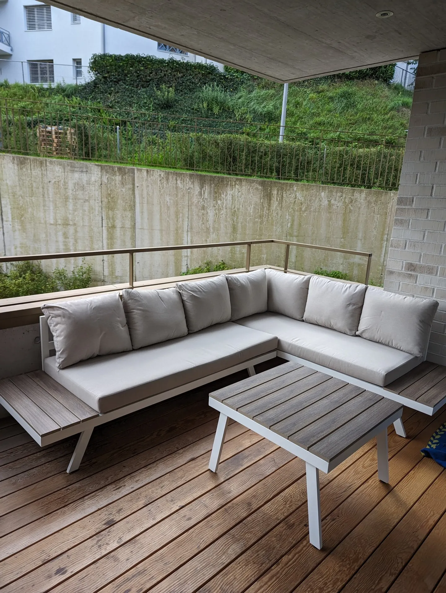 Modernes Apartment mit Terrasse - Foto 9 von 10