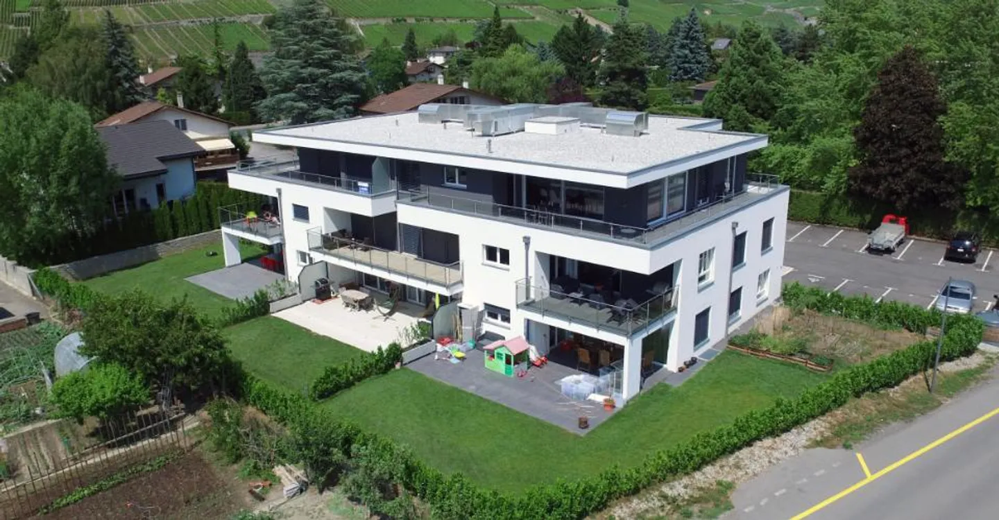 Luxury Apartment in Vétroz - Photo 1 of 9