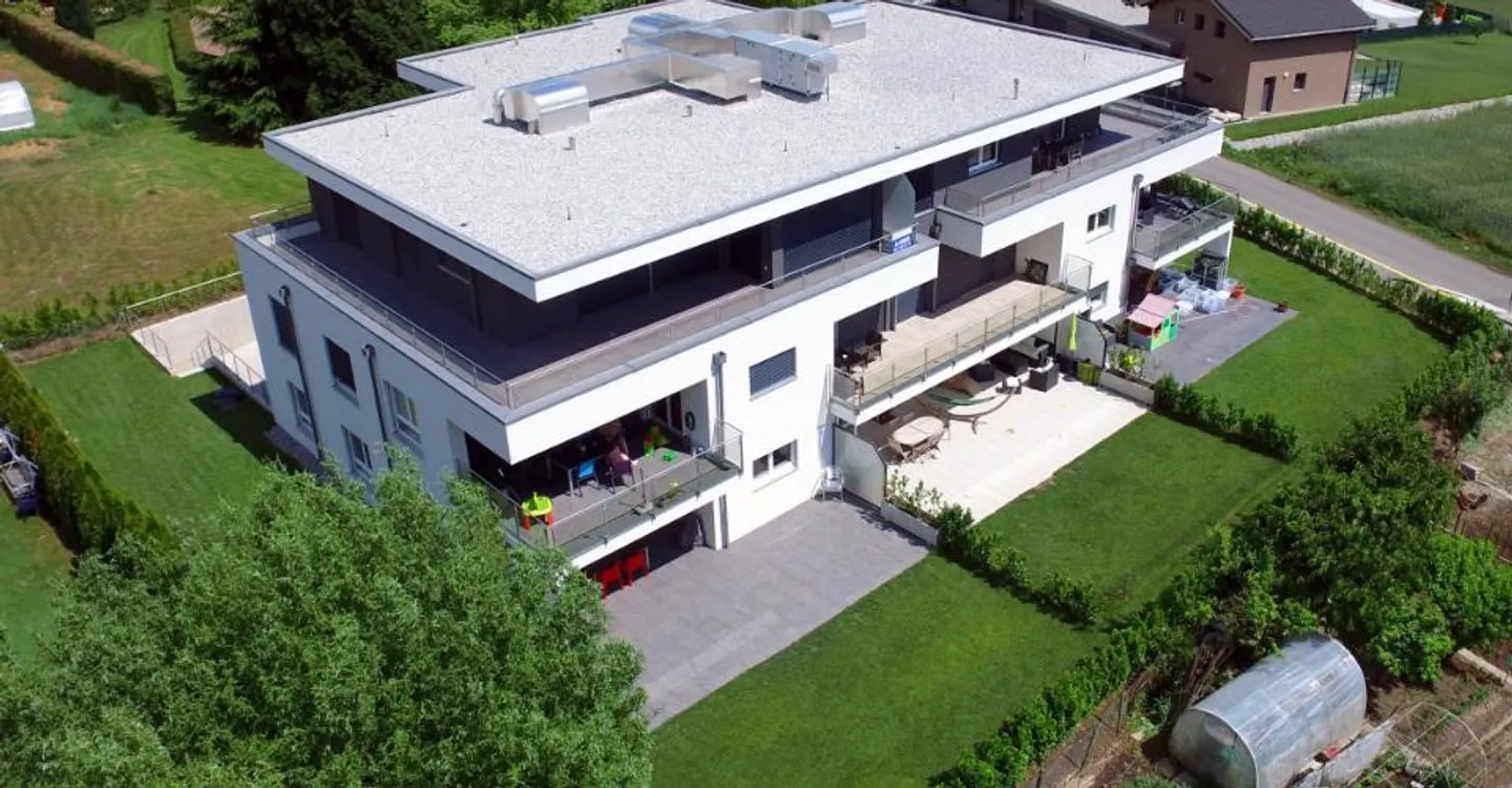 Luxury Apartment in Vétroz - Photo 8 of 9