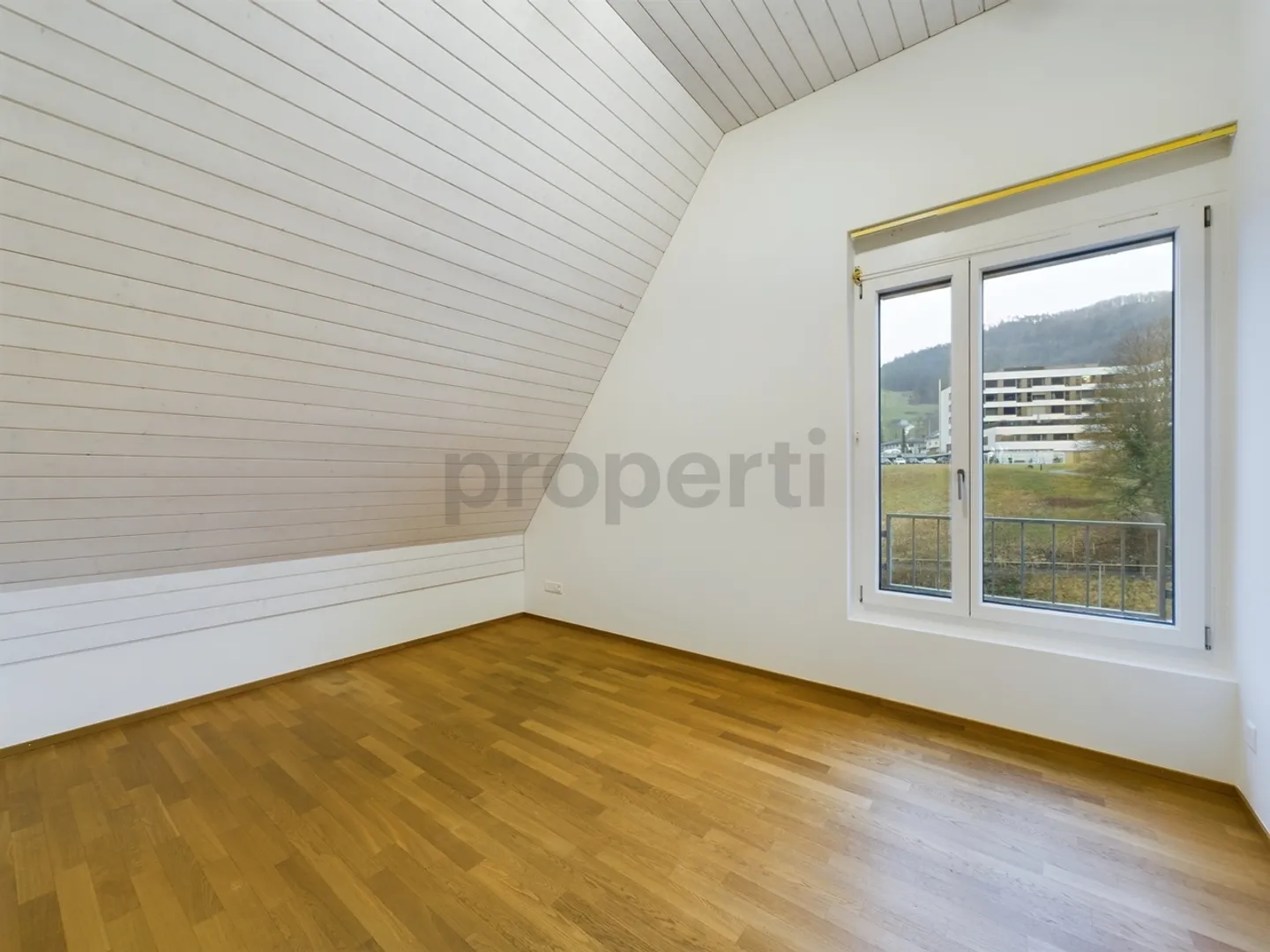 Grosszügige 4.5 Zimmer-Wohnung - Foto 4 von 11