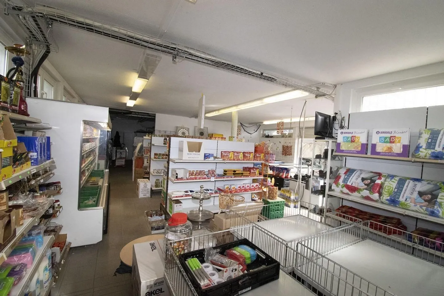Espace commercial lumineux et polyvalent dans un emplacement central - Photo 5 sur 10