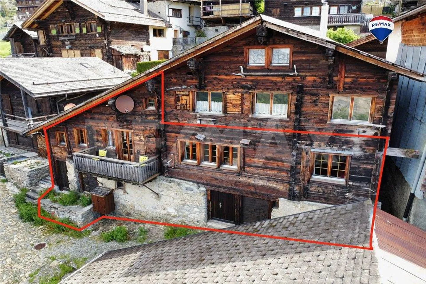 Liebevoll renovierte 4.5 Wohnung in Doppelwohnhaus im alten Dorfkern - Foto 1 von 12