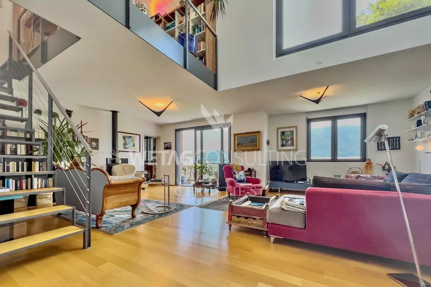 Duplex penthouse with 360-degree view in central location overlooking Lake Maggiore for sale in Locarno - Photo 2 of 13