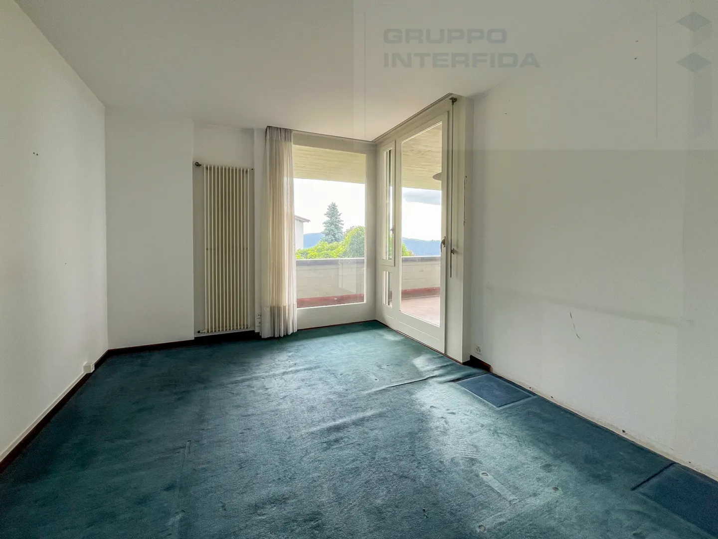 VILLA CONTEMPORANEA CON PISCINA - Foto 10 di 29