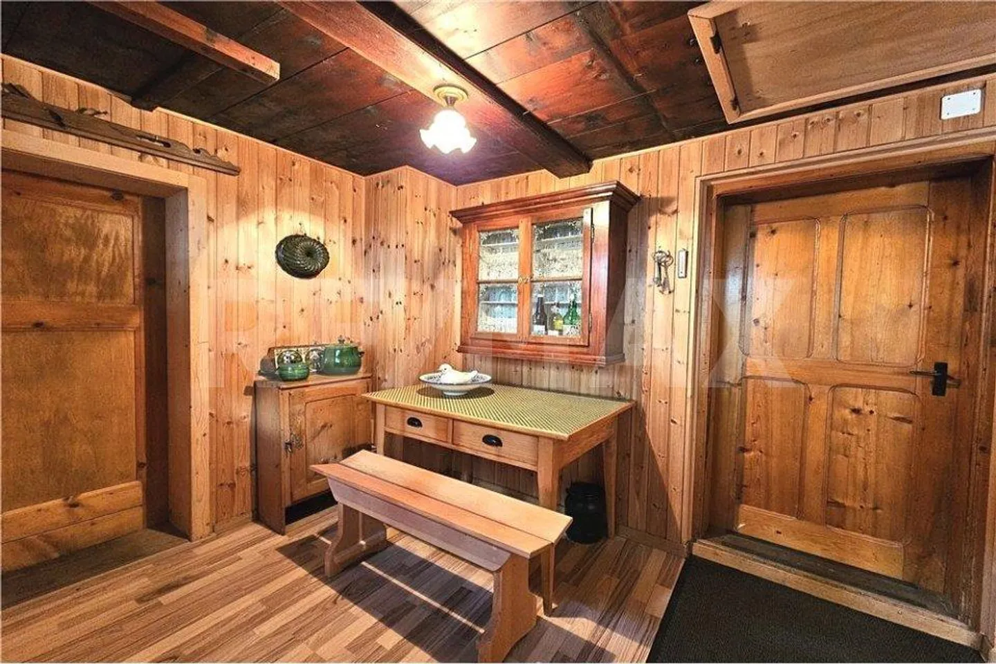 Liebevoll renovierte 4.5 Wohnung in Doppelwohnhaus im alten Dorfkern - Foto 3 von 12