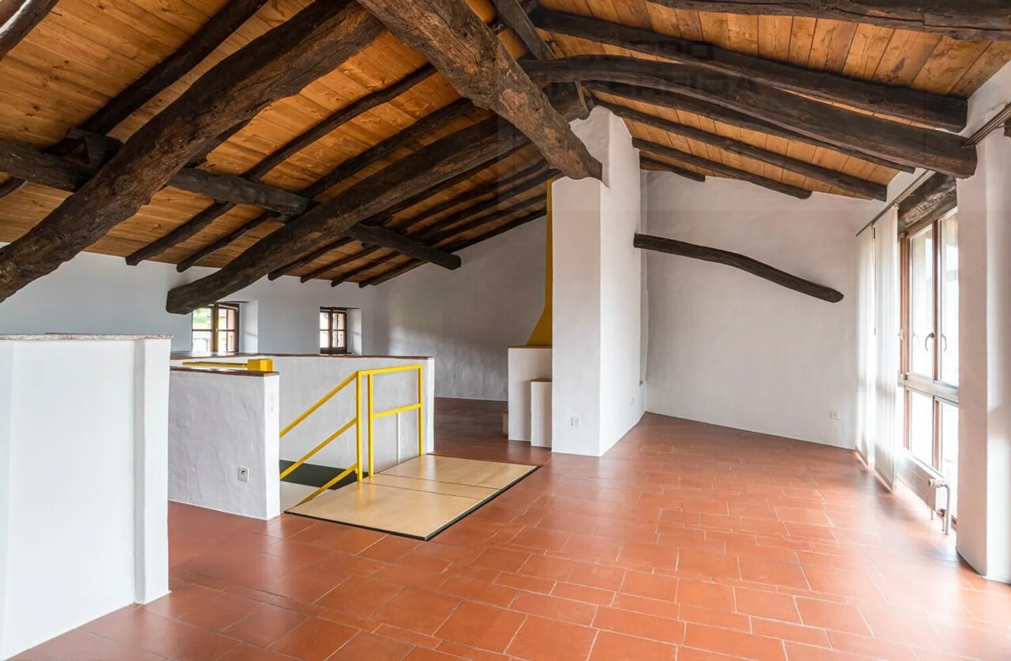 Maison fascinante de 5,5 pièces rénovée - Photo 15 sur 15