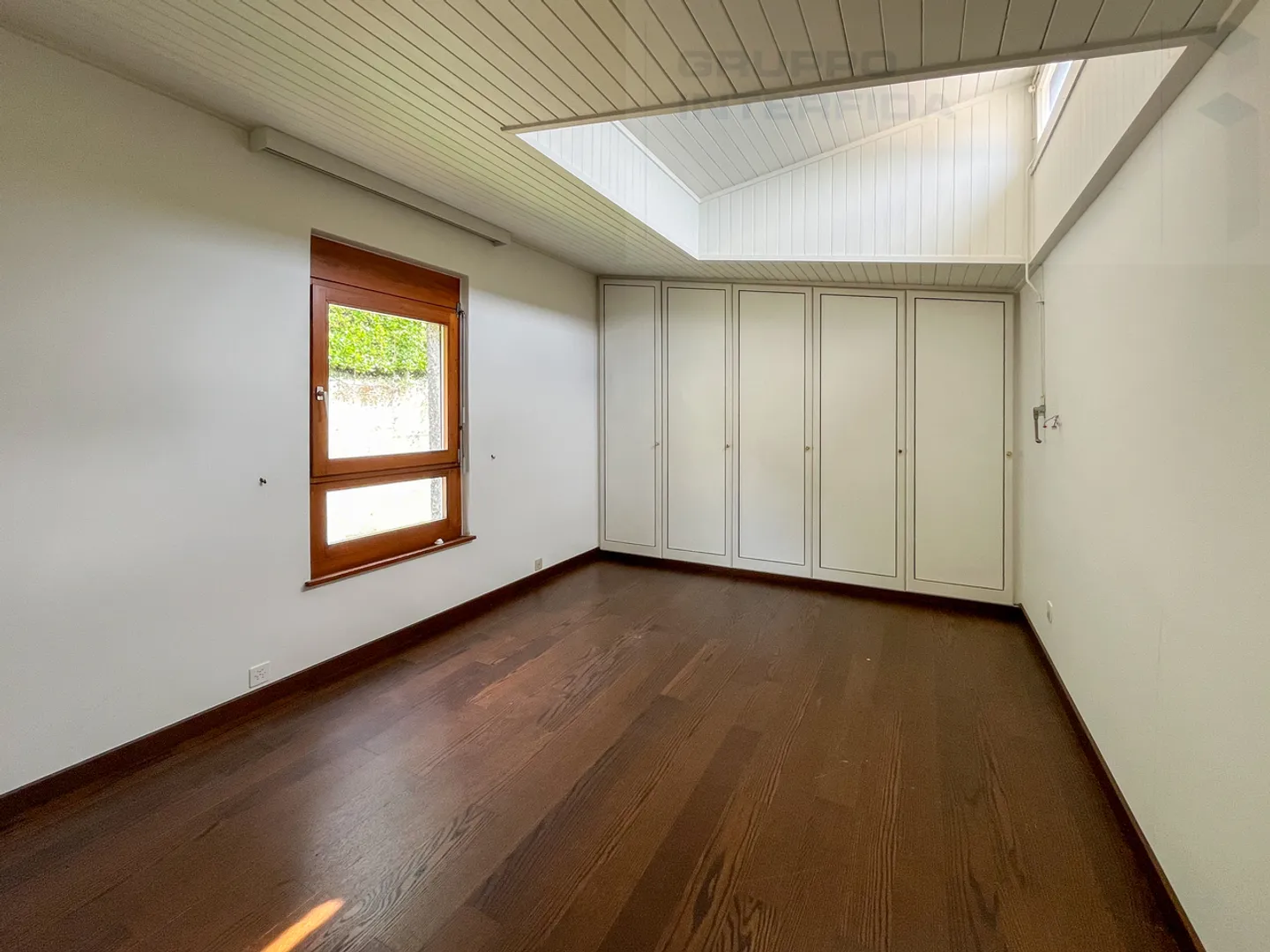 VILLA CONTEMPORANEA CON PISCINA - Foto 17 di 29