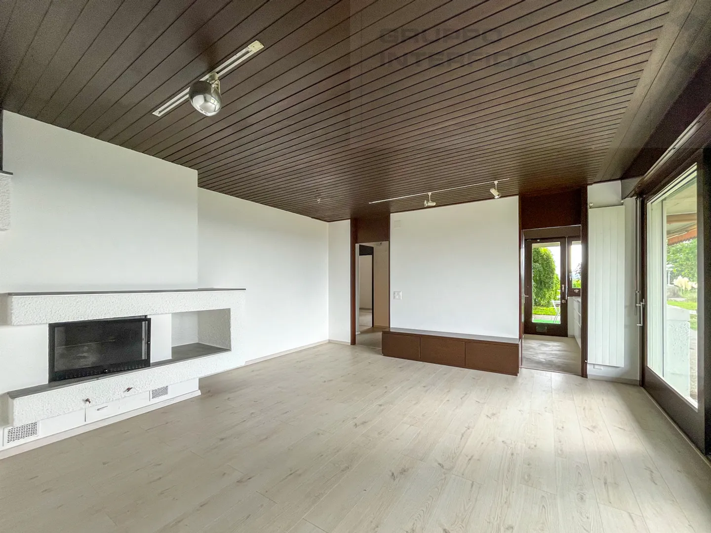 VILLA CONTEMPORANEA CON PISCINA - Foto 22 di 29