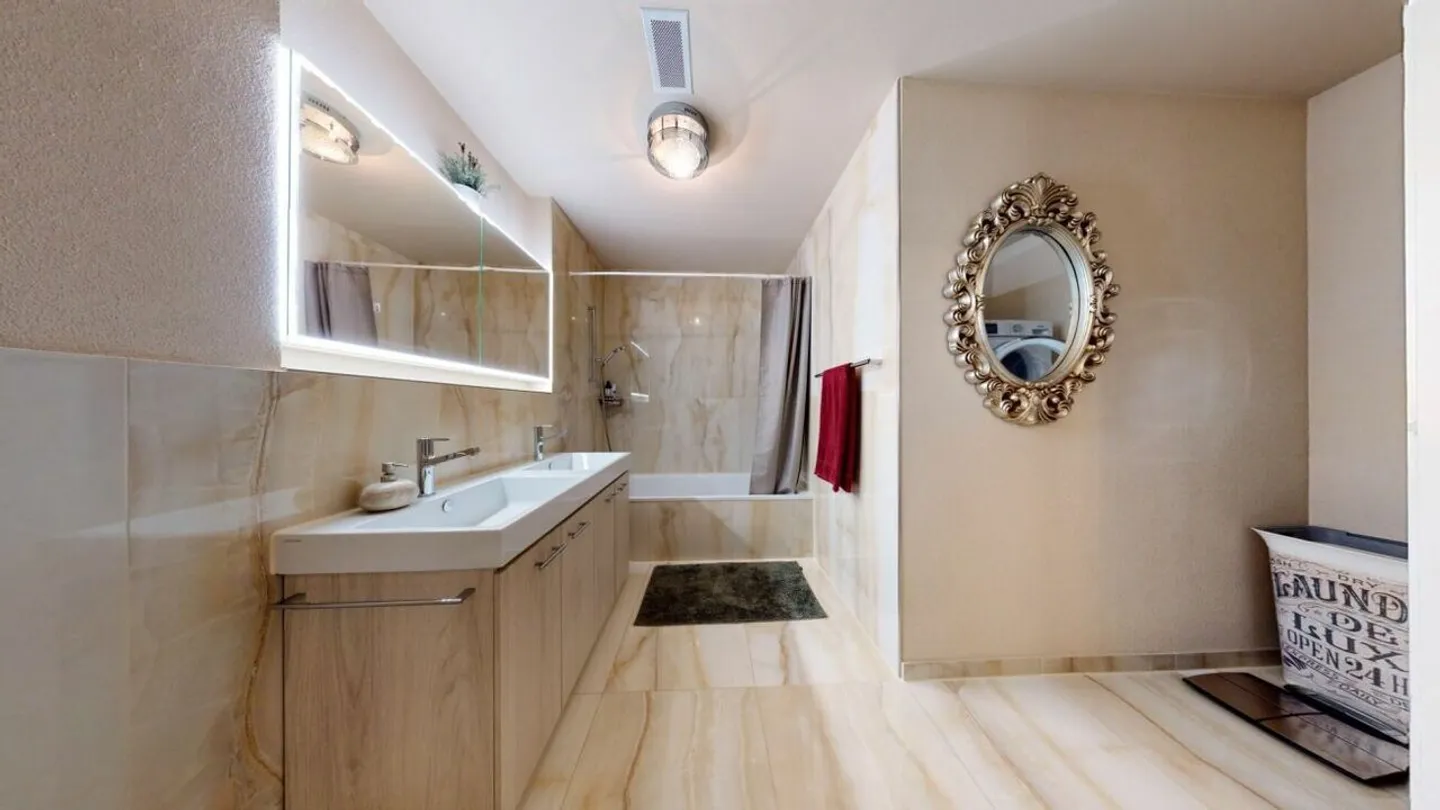 Stylish 4.5-room garden apartment with parking space and outdoor storage - Photo 7 of 12