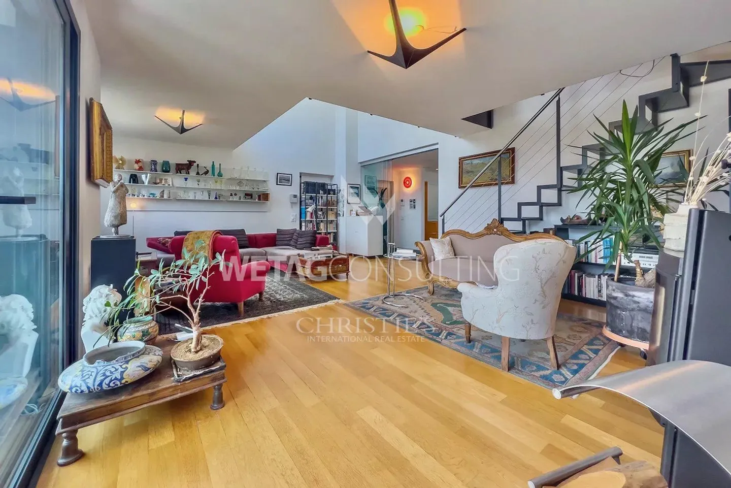 Duplex penthouse with 360-degree view in central location overlooking Lake Maggiore for sale in Locarno - Photo 4 of 13
