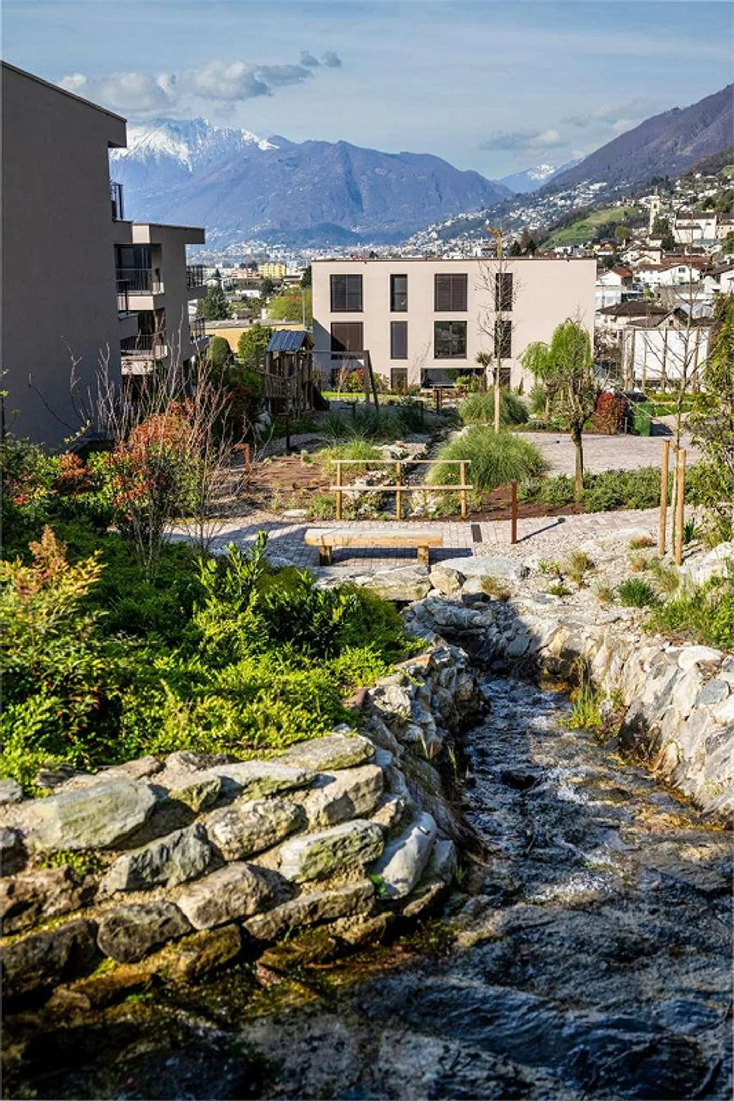 Nuovo appartamento di 3,5 stanze a Gordola con giardino - Foto 13 di 13