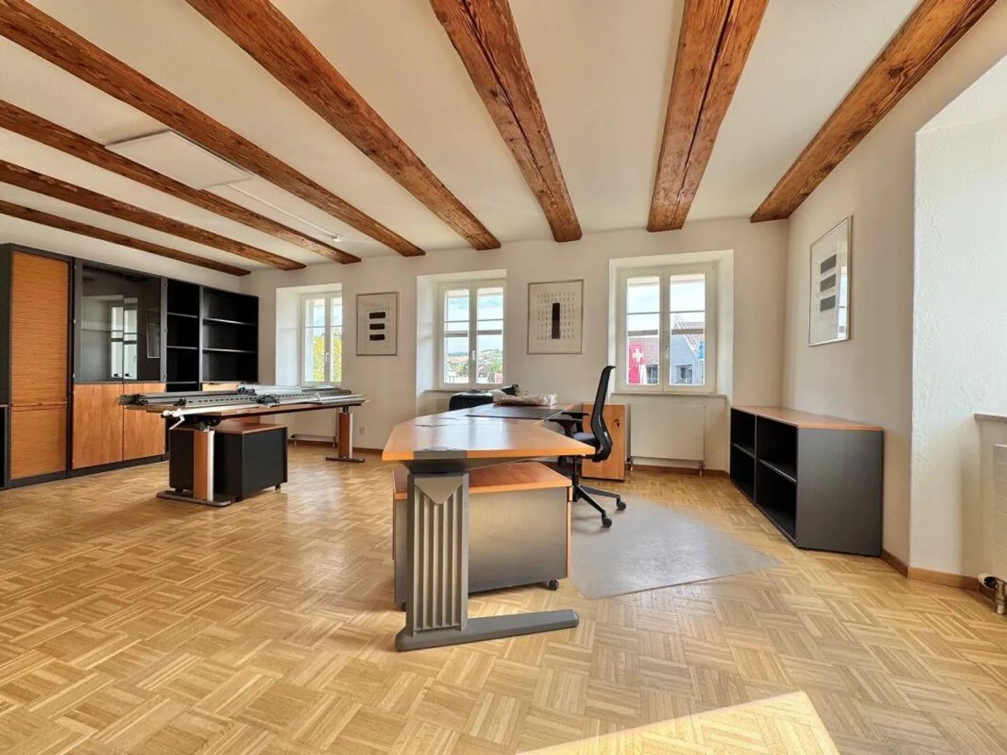 Zentrale Bürofläche in Frick - Foto 1 von 11