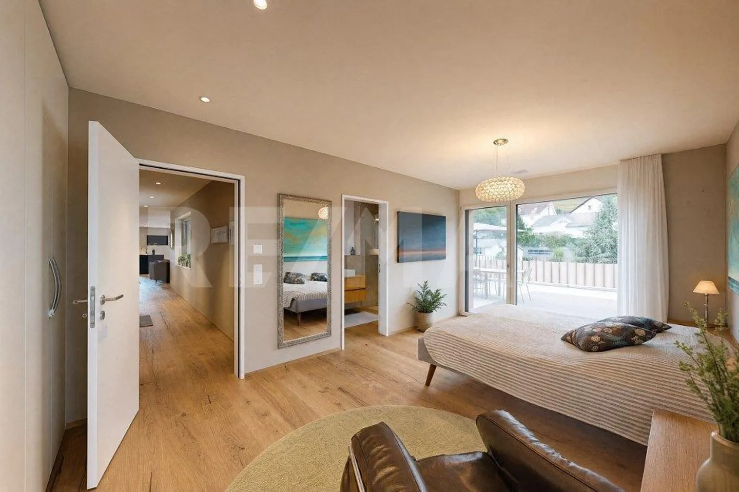 Luxurious and modern penthouse with charm and character - Photo 5 of 10
