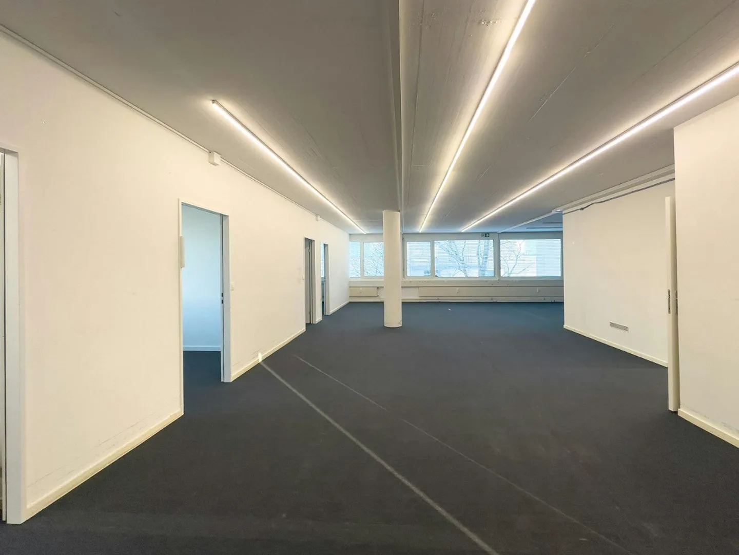 Façonnez votre avenir : Bureaux et espaces commerciaux de premier choix à Allschwil - Photo 4 sur 13