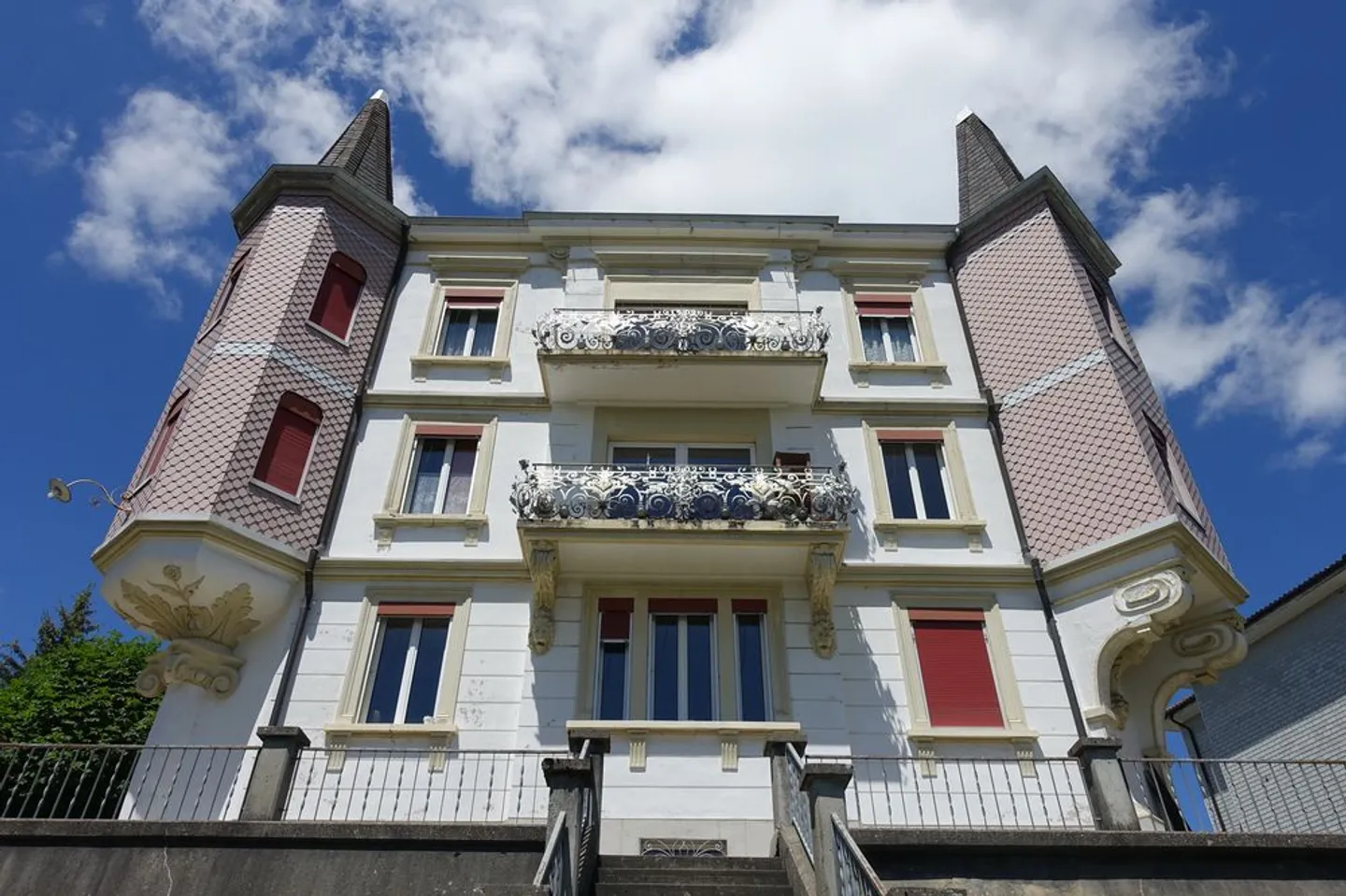 Tramelan - Edificio in affitto con 3 appartamenti + garage triplo - Foto 1 di 17