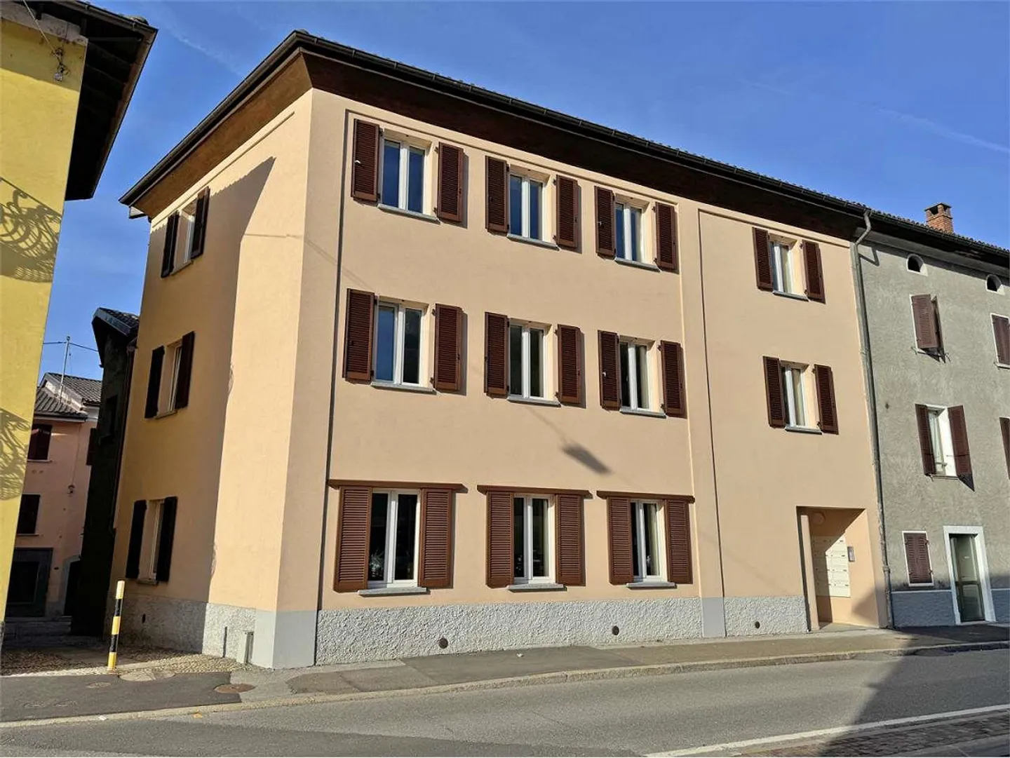 Zu verkaufen vollständig renoviertes Gebäude -DR1 - Foto 1 von 11
