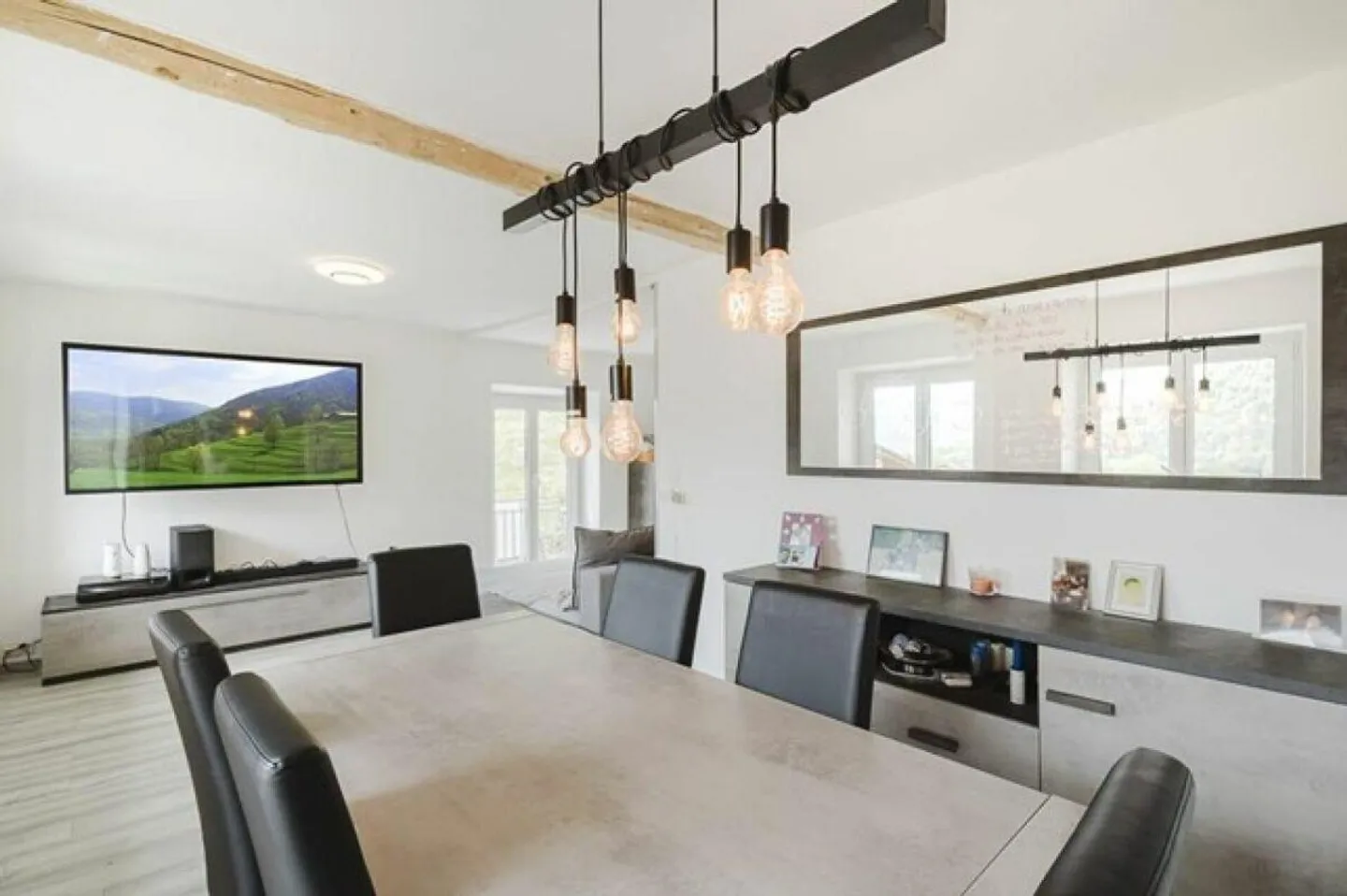 Multi-family house in the center - Photo 11 of 17
