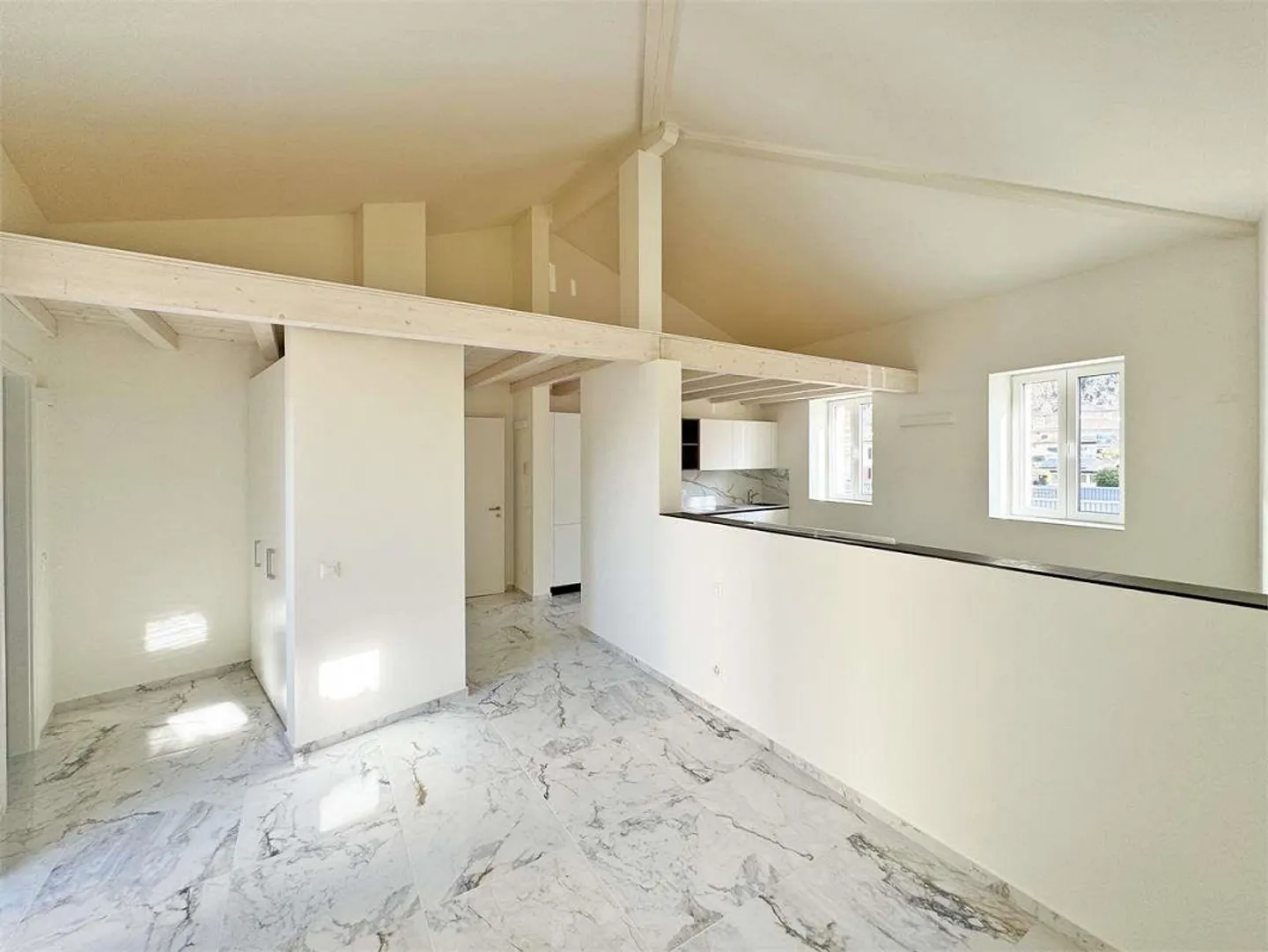 Zu verkaufen vollständig renoviertes Gebäude -DR1 - Foto 3 von 11