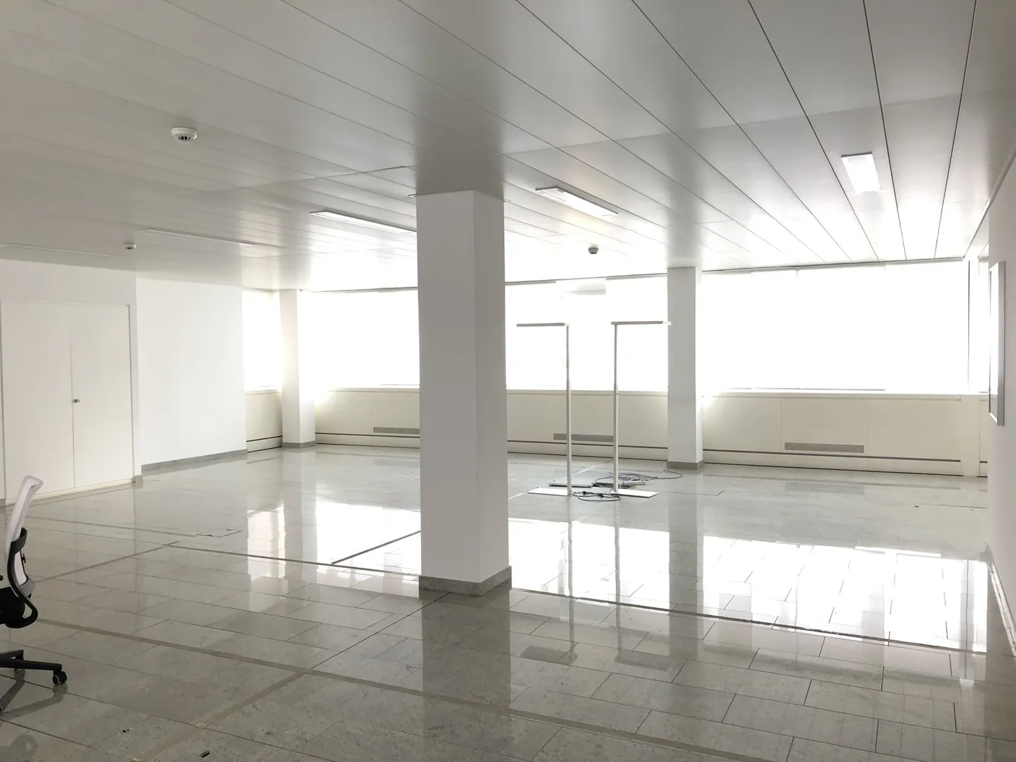 Bureau moderne au centre de Lugano - Photo 2 sur 4