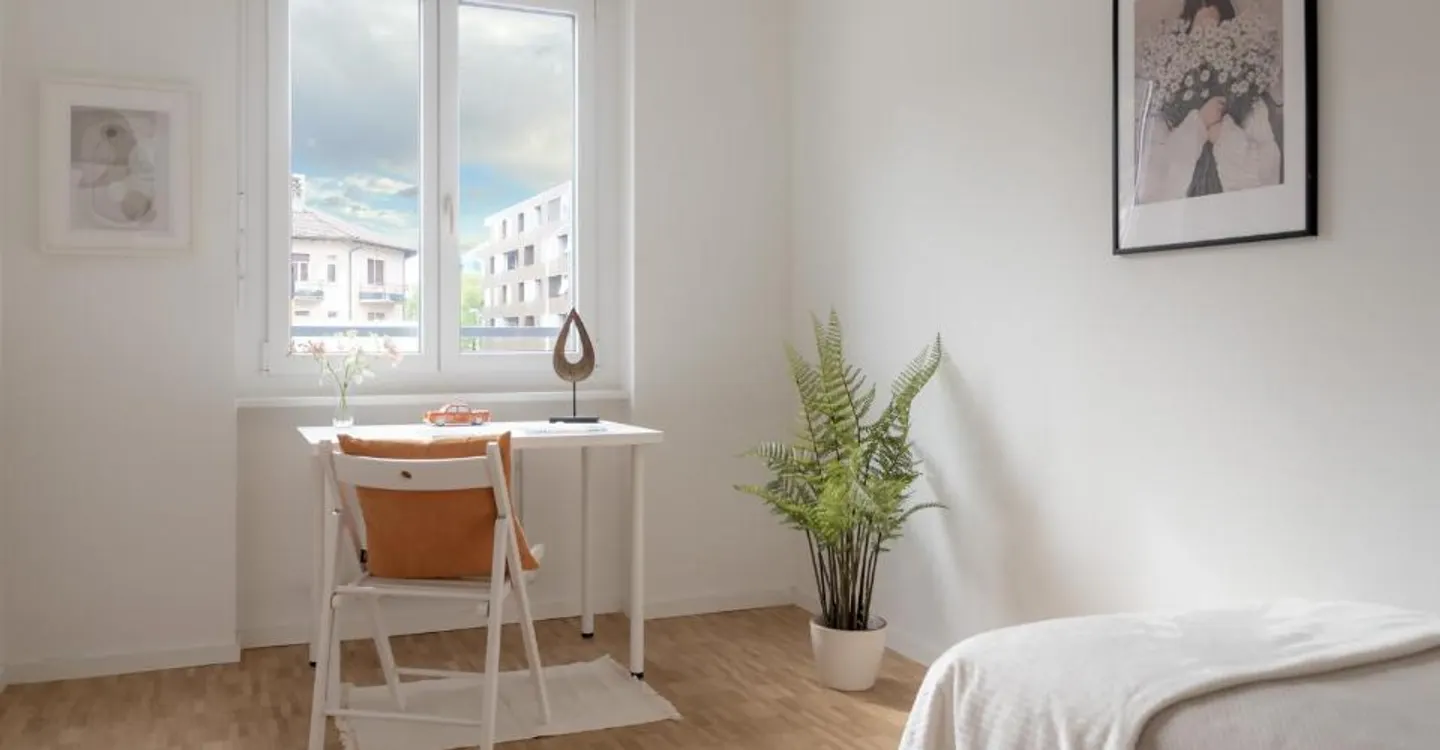 FOR RENT IN RECENTLY RENOVATED BUILDING - Photo 9 of 12