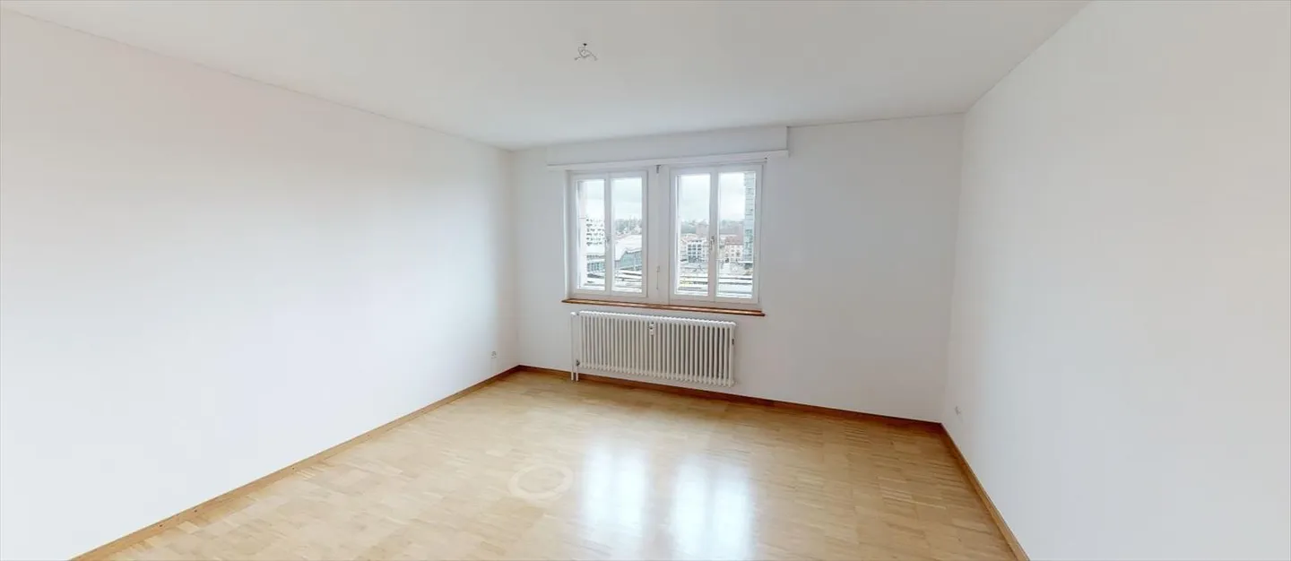 Modern Living Directly at SBB Station - Photo 7 of 8
