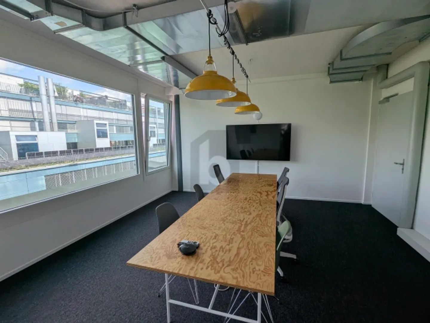 «HELLES BÜRO ZUR UNTERMIETE BEIM SCHIFFBAU» - Foto 4 von 6