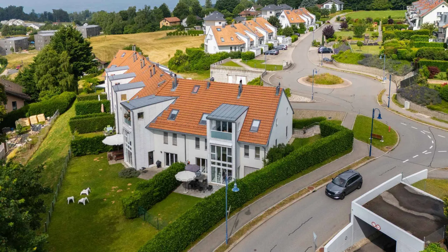 Appartement Duplex près de l'EHL - Photo 1 sur 13