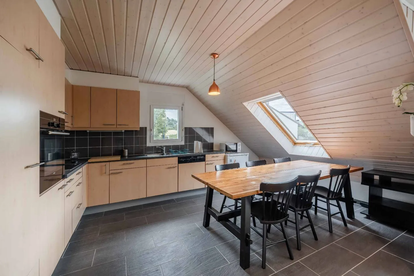 Appartement Duplex près de l'EHL - Photo 4 sur 13