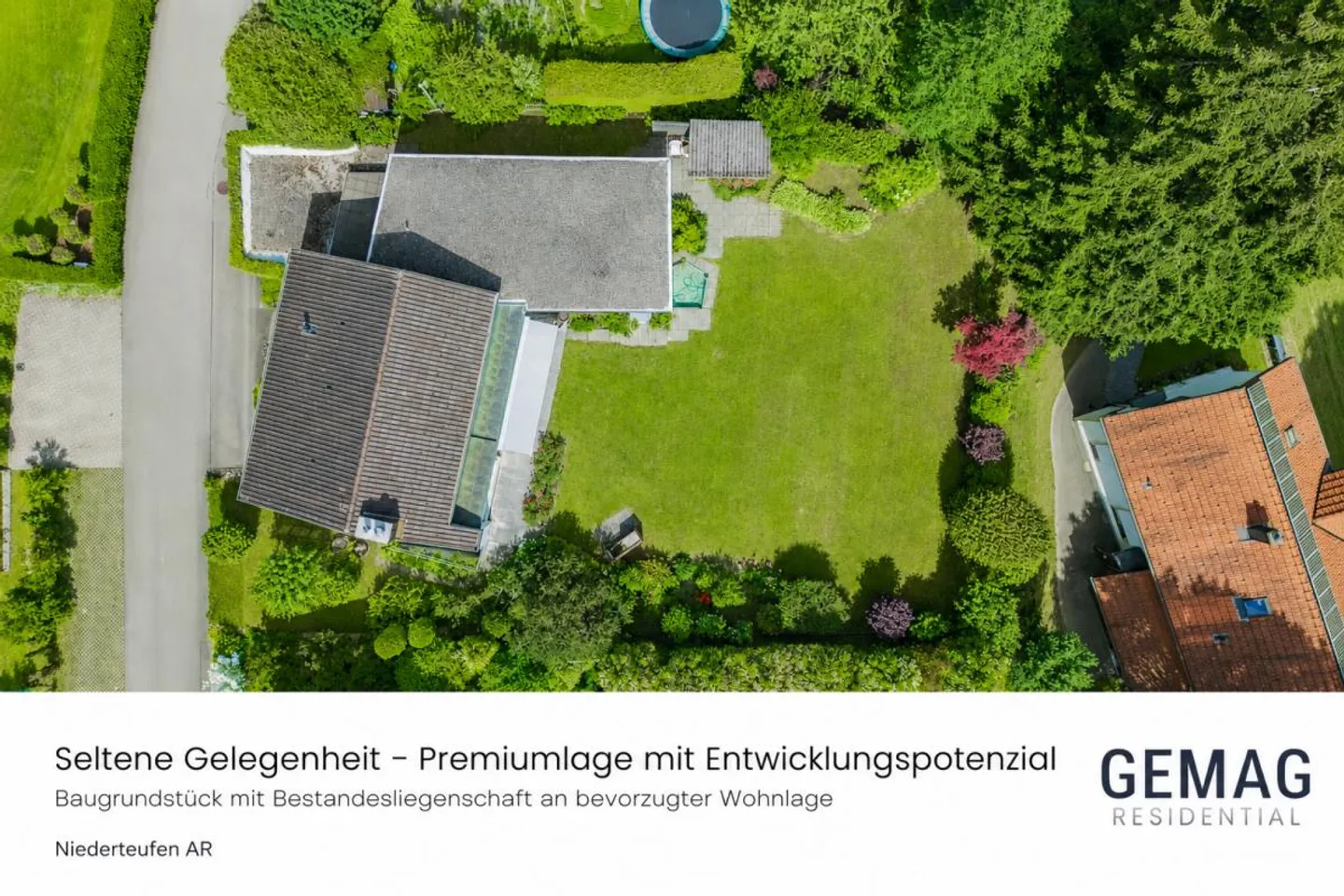 Plot in a desirable residential area with attractive development potential - Photo 1 of 9