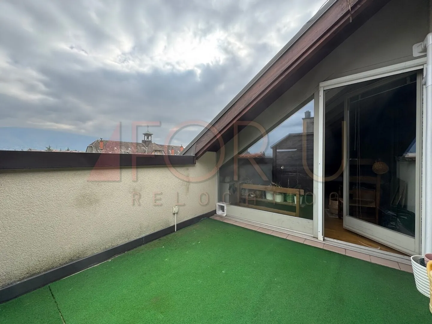 Unique, beautiful and large 6.5-room triplex penthouse in Plan-les-Ouates - Photo 12 of 13