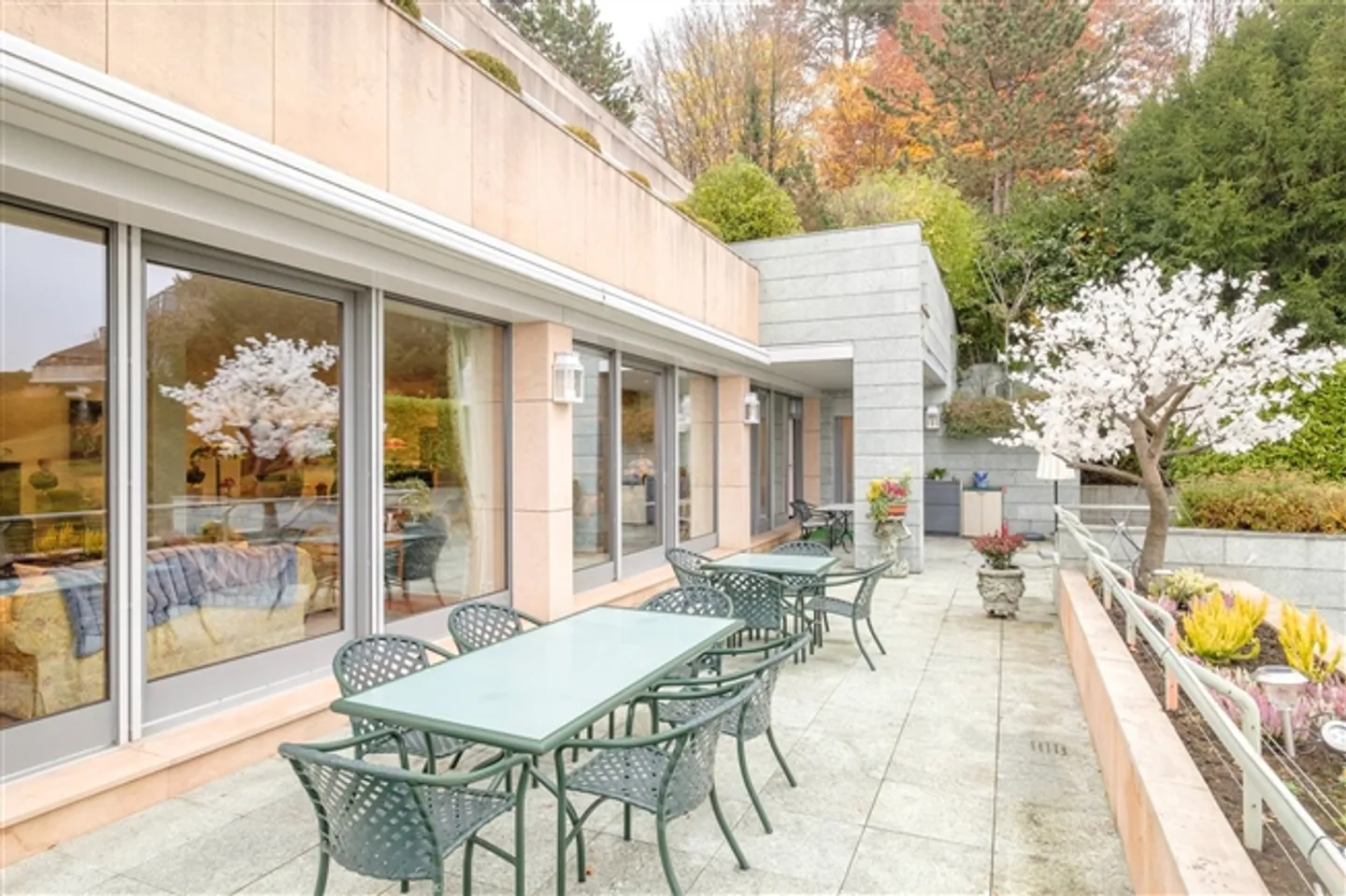 Bell'appartamento con terrazza con vista sul lago - Foto 12 di 13