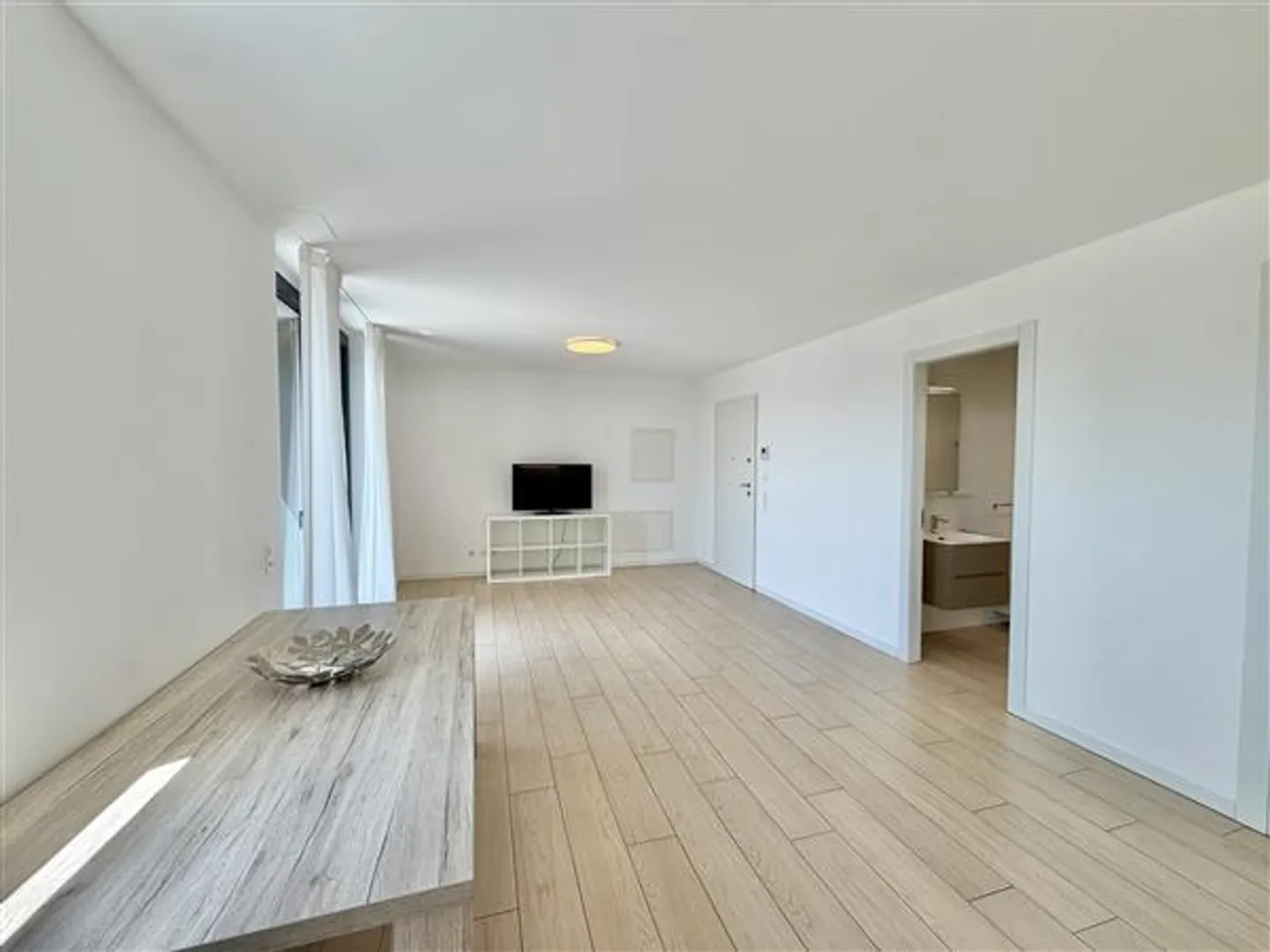 Balerna: 2.5-Room Apartment - Photo 2 of 10