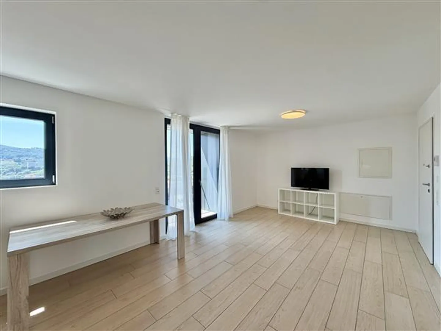Balerna: 2.5-Room Apartment - Photo 3 of 10