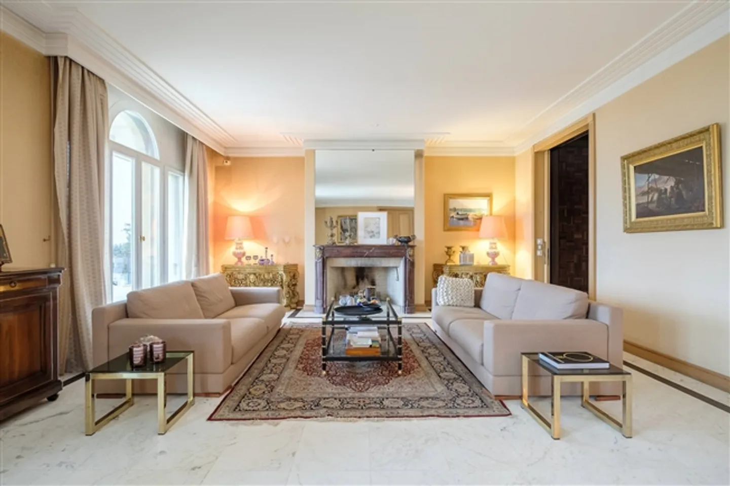 Ampia casa padronale divisa in 2 appartamenti con vista lago - Foto 4 di 13