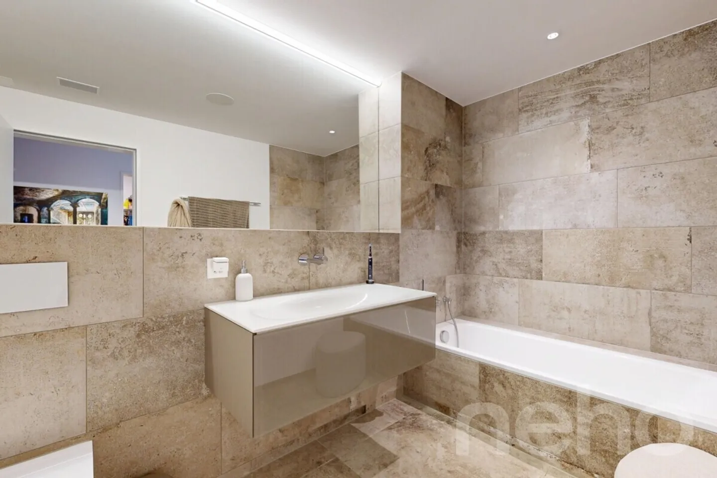 Modern 3.5-Room Apartment - Photo 10 of 11