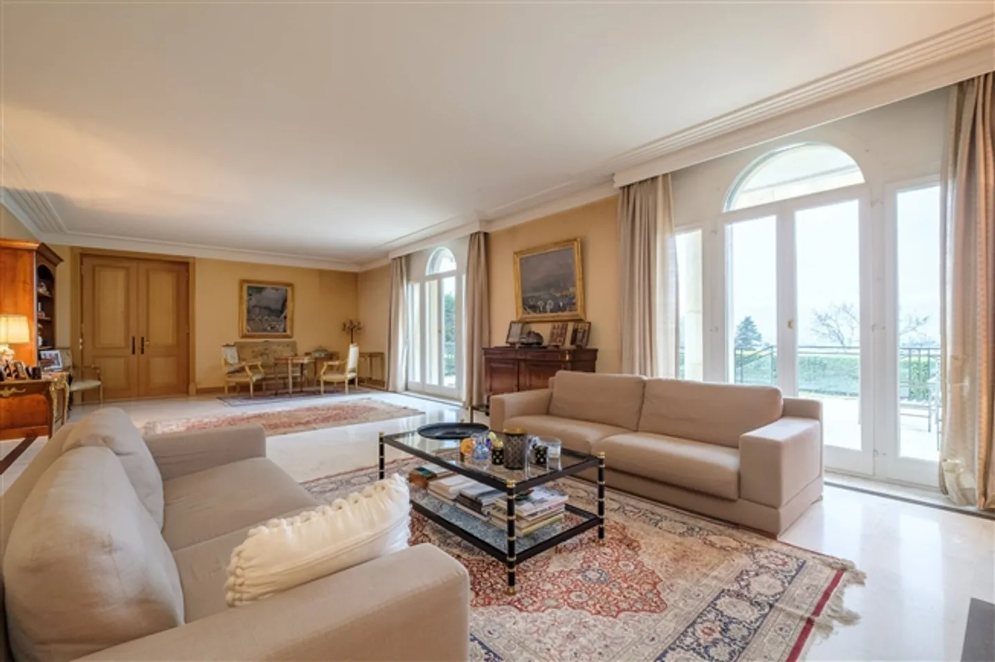 Ampia casa padronale divisa in 2 appartamenti con vista lago - Foto 5 di 13