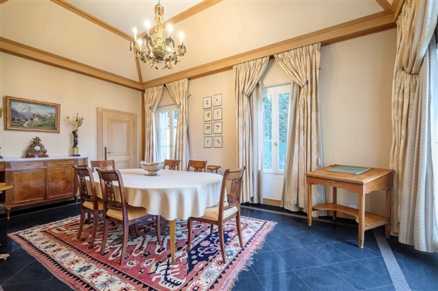 Ampia casa padronale divisa in 2 appartamenti con vista lago - Foto 7 di 13