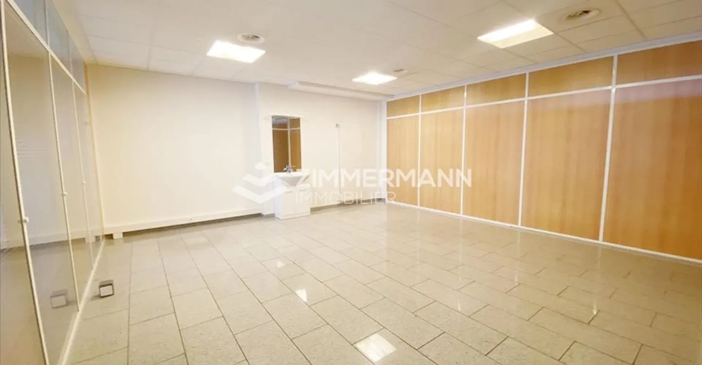 Spazio ufficio in affitto - Foto 10 di 12