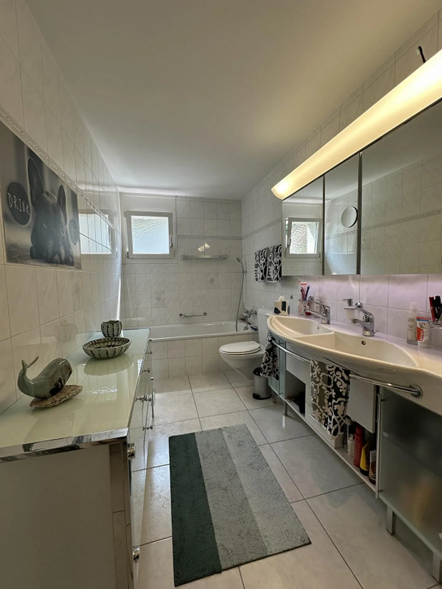 Ampio appartamento di 5,5 locali con balcone e garage a Oberwil - Foto 10 di 18