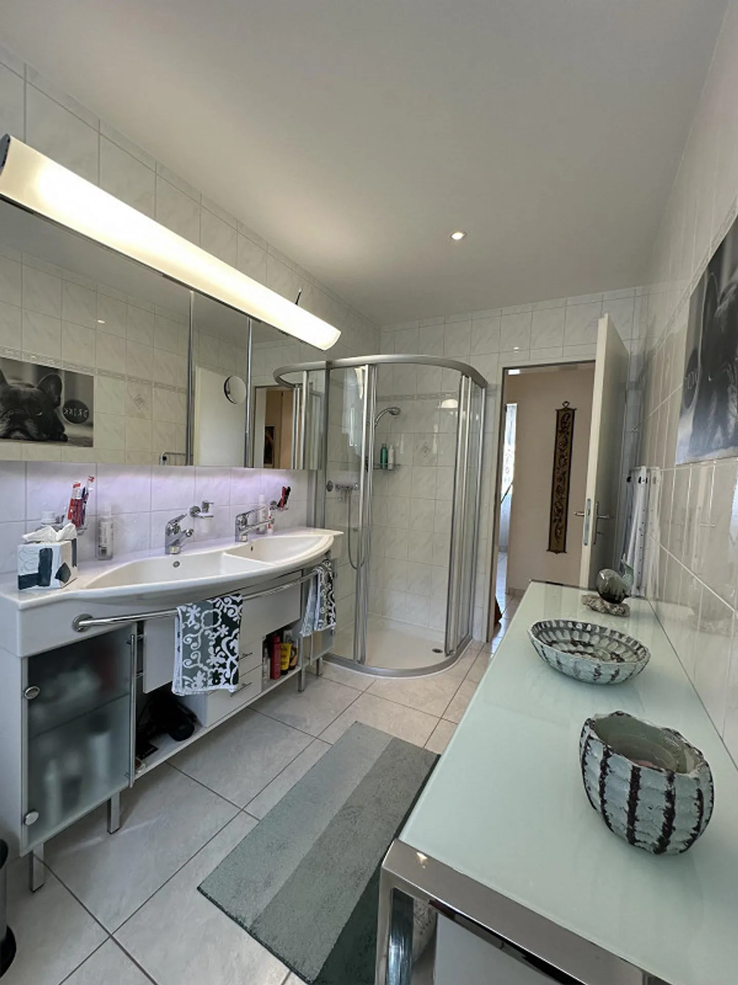 Ampio appartamento di 5,5 locali con balcone e garage a Oberwil - Foto 11 di 18