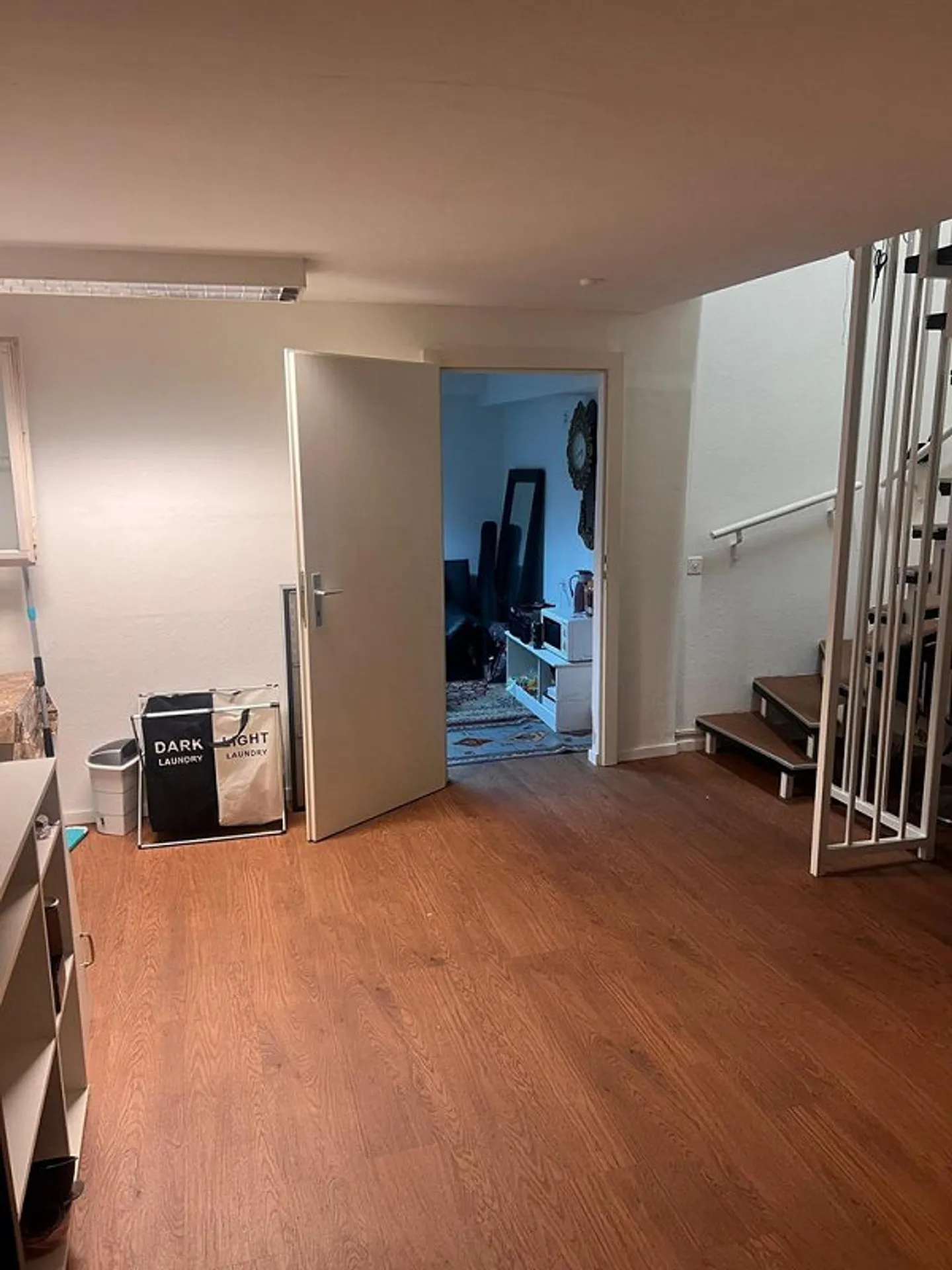 Espace commercial avec vitrine dans le quartier animé de Gundeldingen - Photo 10 sur 10