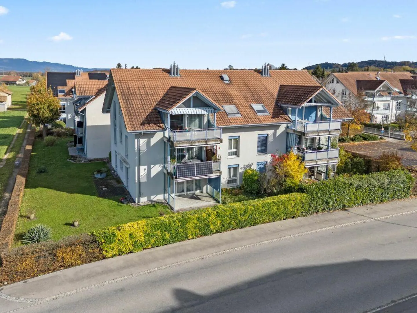 Charming 4.5-room garden apartment with spacious garden in Aarberg - Photo 17 of 21