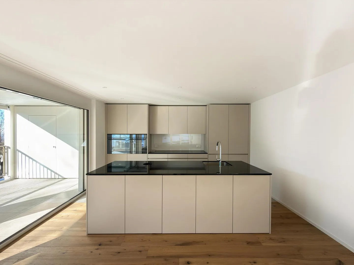 Collina - Last Apartment - High-Quality 4½-Room Apartment with Terrace - Photo 5 of 10