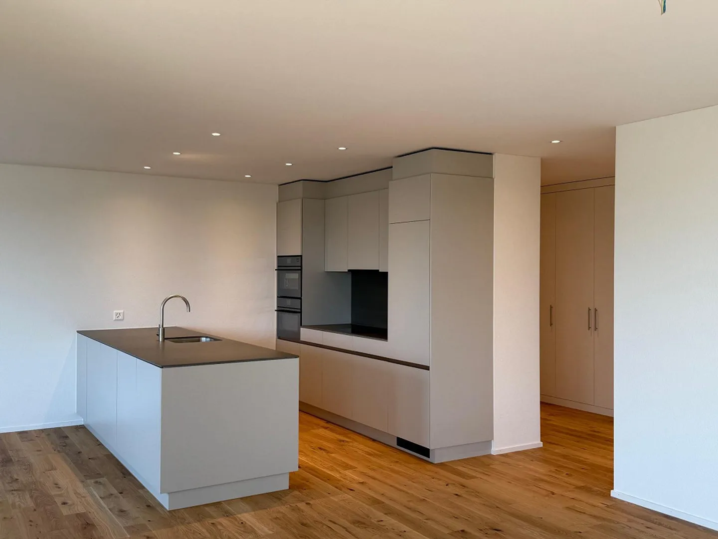NEUBAU: Hier geniessen Sie die schönsten Sonnenuntergänge! - Foto 2 di 7