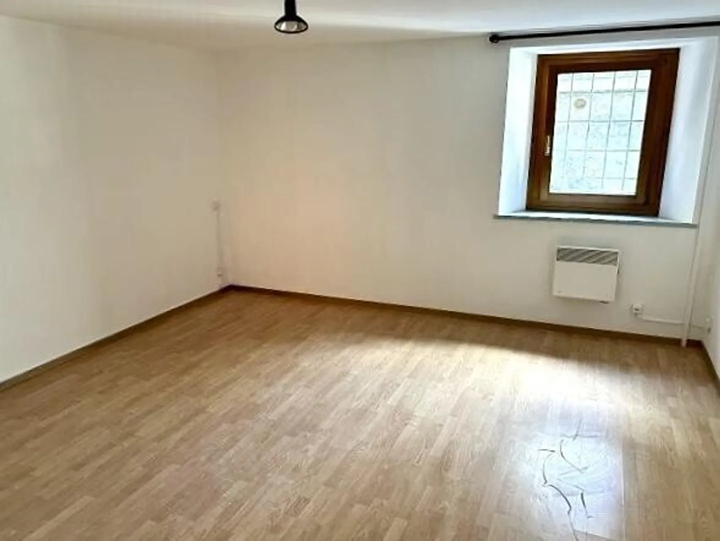 Maison bifamiliale avec appartements de 3 et 4 pièces - Photo 6 sur 13