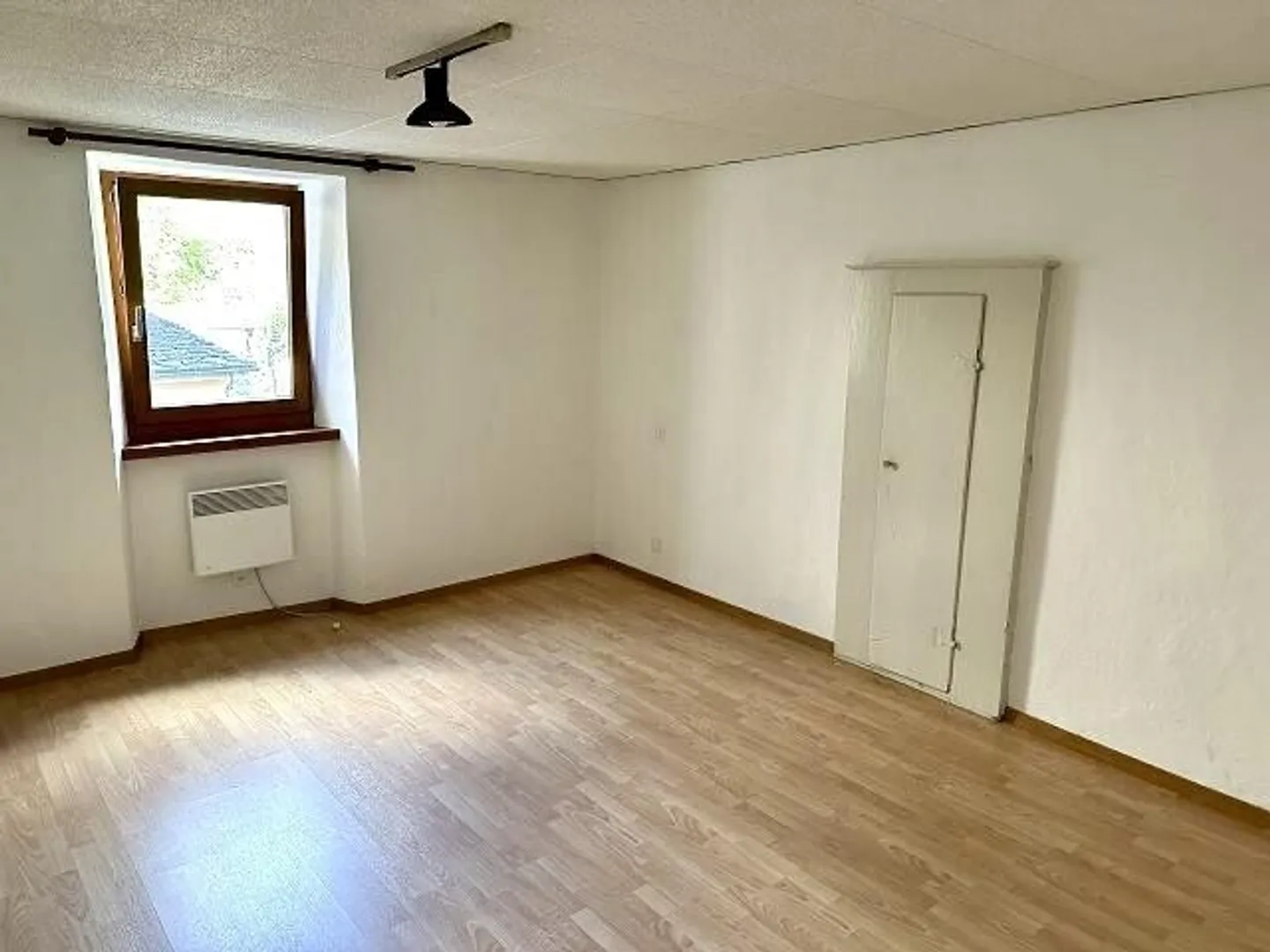 Maison bifamiliale avec appartements de 3 et 4 pièces - Photo 7 sur 13