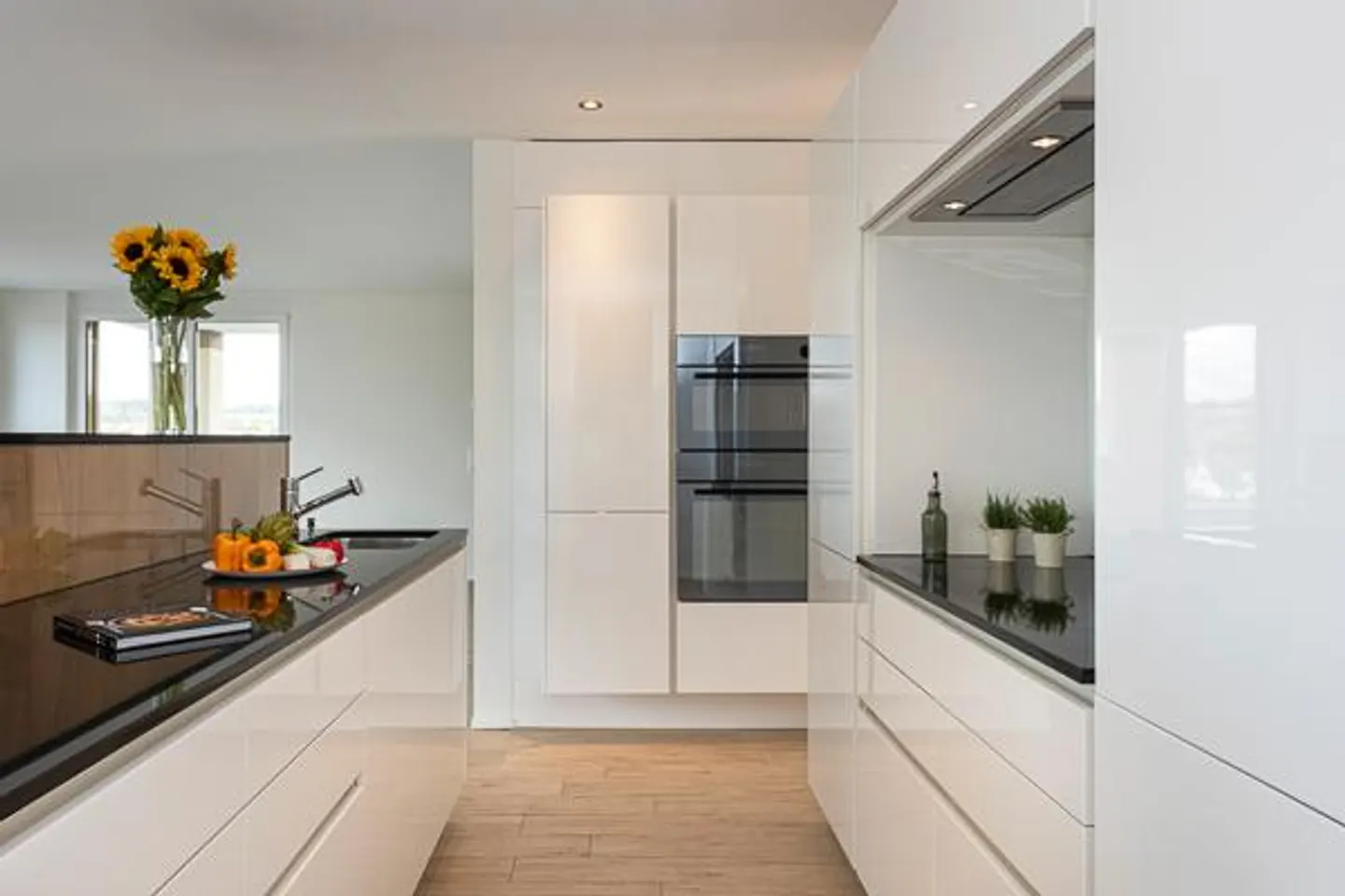 Traumwohnung mit zwei Terrassen und traumhafter Weitsicht! - Photo 4 sur 12