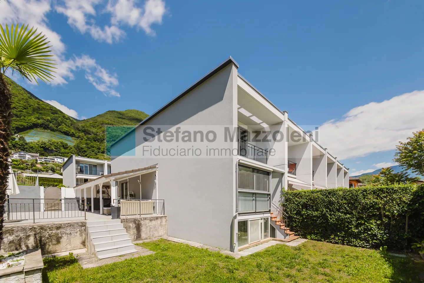 5.5 Room row house - Photo 1 of 14