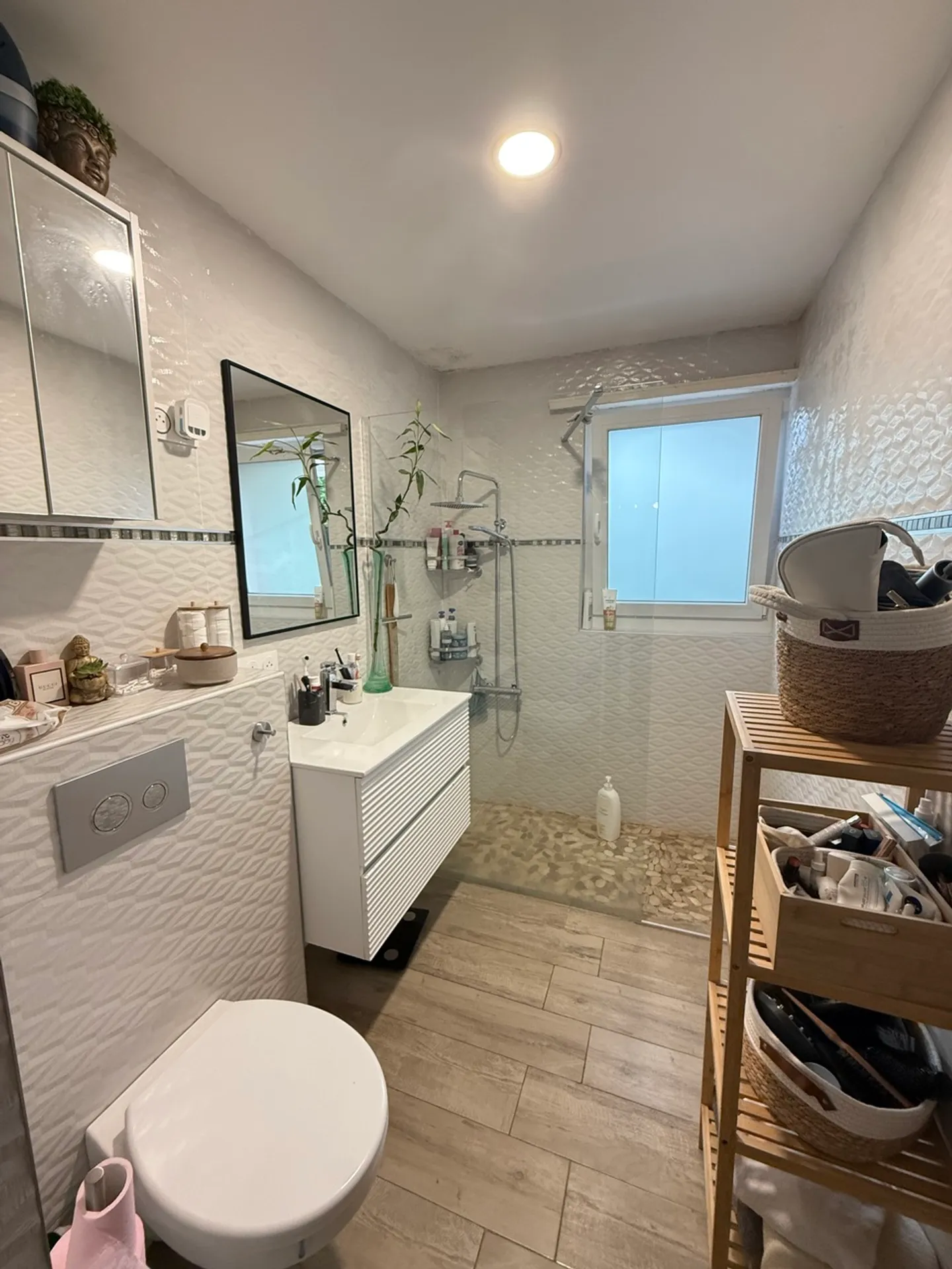 Gemütliches Haus mit ruhigem Außenbereich hinten - Foto 6 von 17